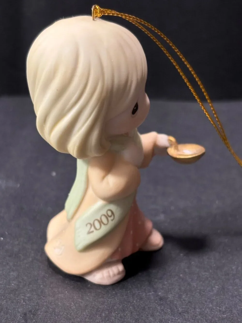 Precious Moments 2009 May Your Faith Light The Way Porcelain Bisque FLAW READ